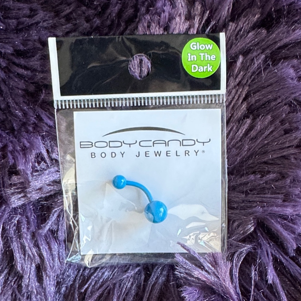 Body Candy Glow in the Dark Blue Belly Ring